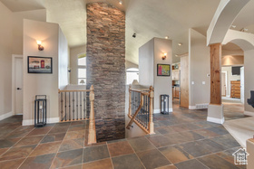 Photo 4 for 2116 E Falcon Ridge Dr