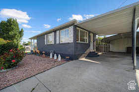 Photo 3 for 705 N American Beauty Dr