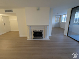 Photo 2 for 241 N Vine St #404E