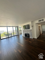 Photo 4 for 241 N Vine St #207W