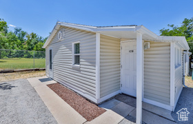 Photo 1 for 429 S Coleman St