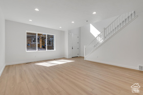 Photo 4 for 6826 S Clever Peak Ln #265