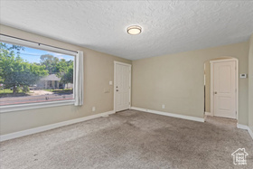Photo 4 for 917 E Sullivan Rd