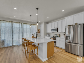Photo 3 for 6352 N Canter Dr