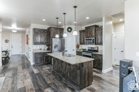 Photo 3 for 533 N Creek Ridge Cir