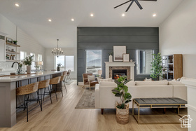 Photo 2 for 1482 N Starry Way #204