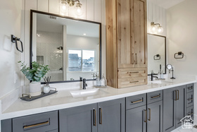 Photo 4 for 1482 N Starry Way #204