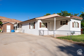 Photo 4 for 476 Cliffview Dr
