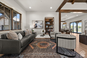 Photo 5 for 113 N Haystack Mountain Dr #2