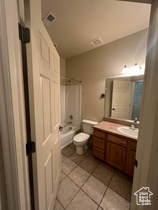 Photo 5 for 1593 W 110 North #4