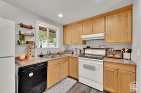 Photo 6 for 648 W 2200 North