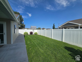 Photo 4 for 307 E 260 North