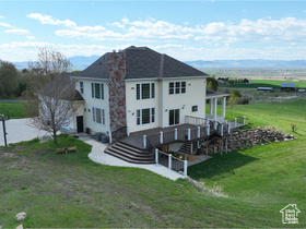 Photo 2 for 2307 Maple Leaf Dr