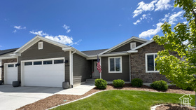 Photo 2 for 5154 N Blackbrush Dr