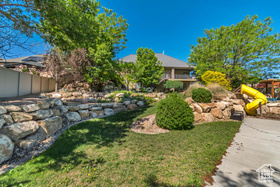 Photo 3 for 2274 S Browning Dr