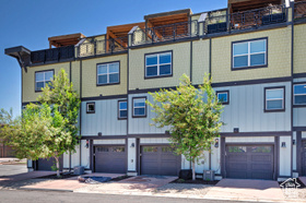 Photo 3 for 1370 Center Dr #17