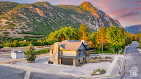 Photo 3 for 3787 E Little Cottonwood Ln