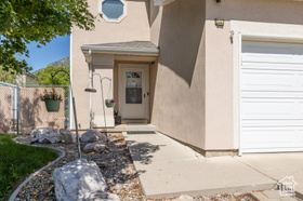 Photo 3 for 1250 N Lewis Peak Dr