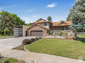 Photo 2 for 1735 Hayes Dr