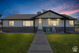 Photo 2 for 745 W Mckellar