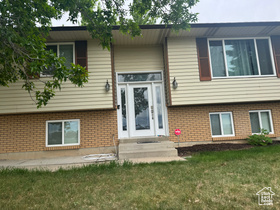 Photo 3 for 402 E 1500 South