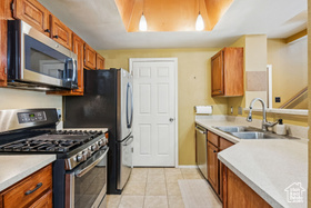 Photo 6 for 900 Bitner Rd #D32