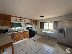 Photo 4 for 4694 E Highway 40