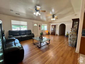 Photo 5 for 766 Huntridge Dr