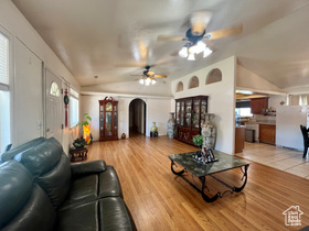 Photo 6 for 766 Huntridge Dr