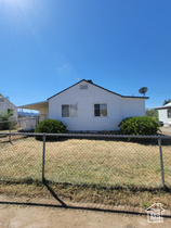 Photo 6 for 138 W Geneva Dr