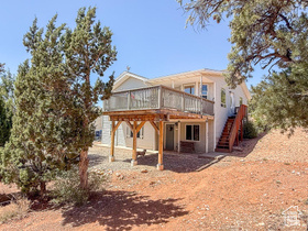 Photo 3 for 425 E Mule Deer Rd