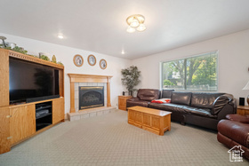 Photo 5 for 8298 S Arlington Ct