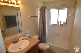 Photo 5 for 475 N Jackson Ave