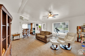 Photo 4 for 1589 E Ridgefield Rd