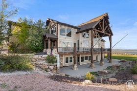Photo 3 for 1560 Reserve Dr