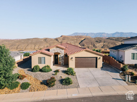 Photo 1 for 579 N Staci Dr