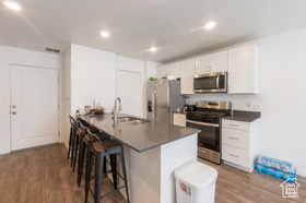 Photo 2 for 458 N Trident Dr