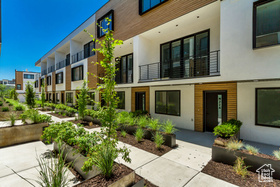 Photo 5 for 4186 S Main St #O217