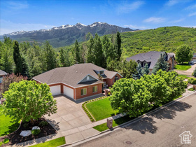 Photo 2 for 5237 W Rendezvous Rd