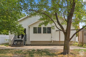 Photo 4 for 1212 Pinehurst Cir