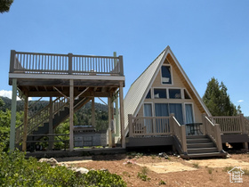 Photo 1 for 116 N Oak Crest Dr