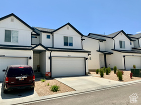 Photo 3 for 2953 W Ezra Dr