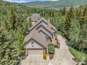 Photo 1 for 7634 Pinebrook Rd