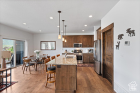Photo 6 for 1076 W Abigail Dr