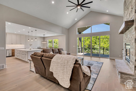 Photo 5 for 1594 S Tree Top Ln #825