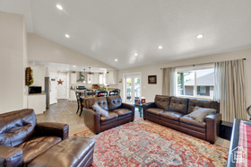 Photo 5 for 126 N Balsam Way