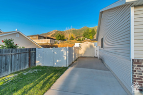 Photo 4 for 382 N Peach St