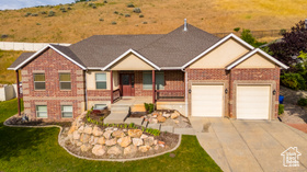 Photo 2 for 271 E Eagle Ridge Dr