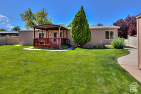 Photo 4 for 466 W Wingate Ave