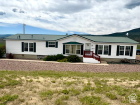 Photo 3 for 2221 W Highway 43